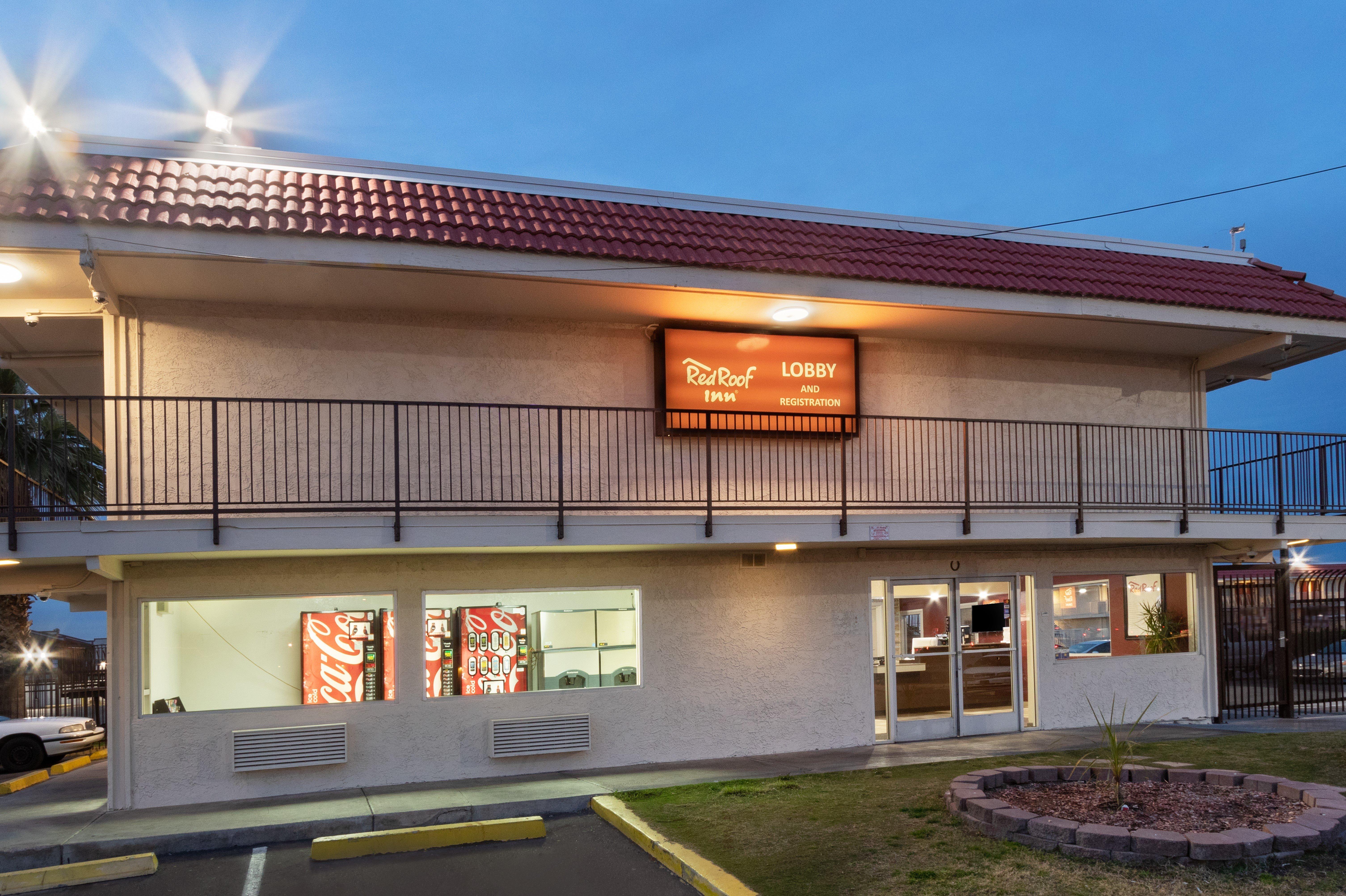 Red Roof Inn Phoenix- Midtown Екстериор снимка
