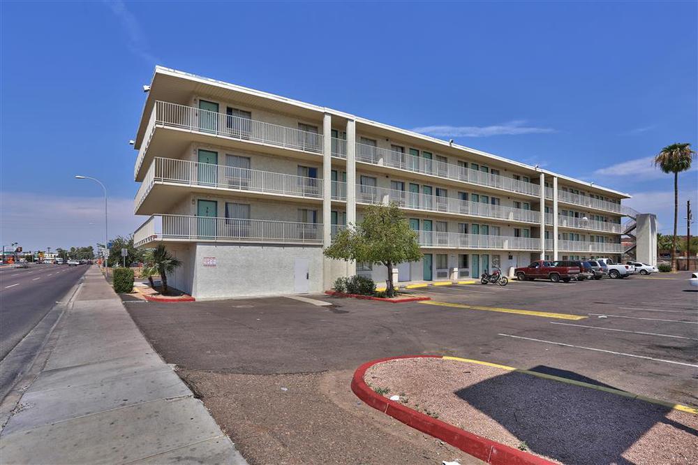Red Roof Inn Phoenix- Midtown Екстериор снимка
