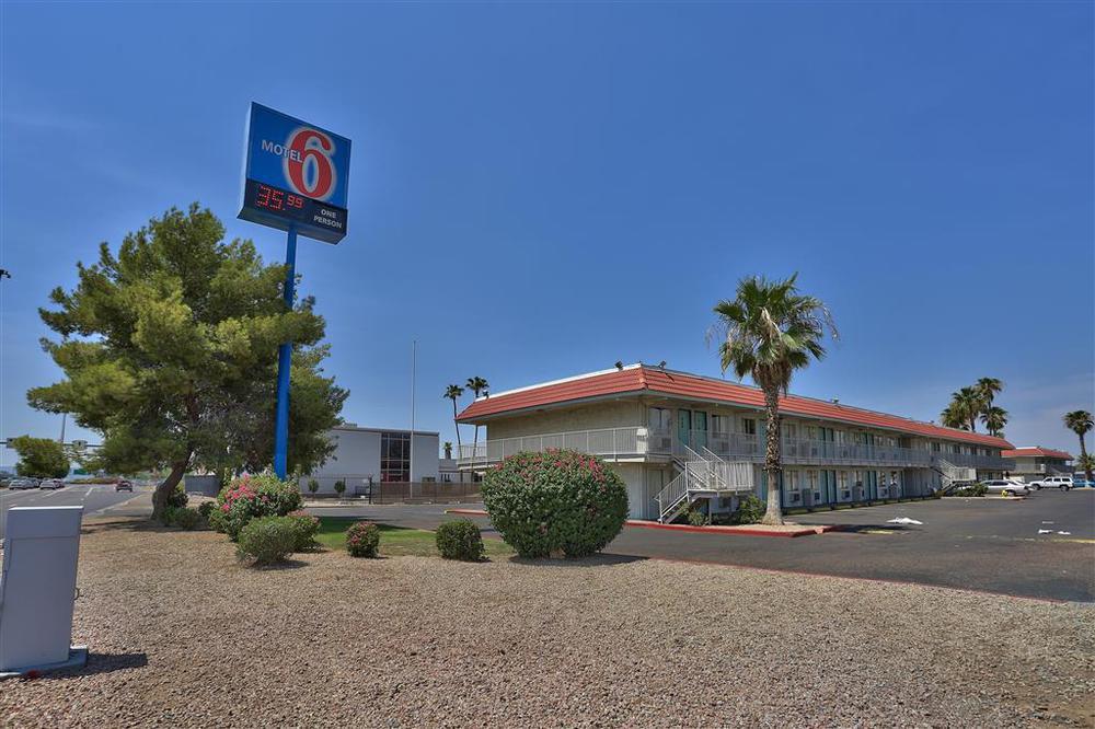 Red Roof Inn Phoenix- Midtown Екстериор снимка