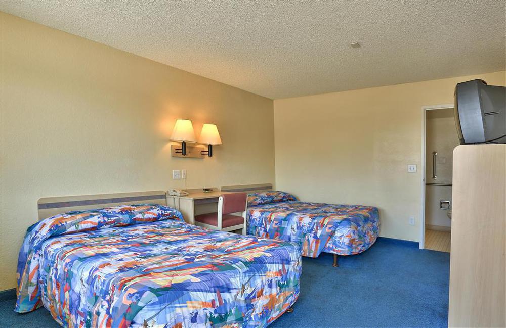 Red Roof Inn Phoenix- Midtown Стая снимка